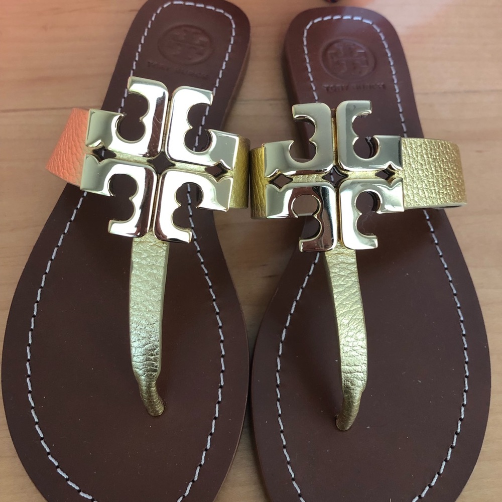 BNIB - Tory Burch Moore 2 Metallic Thong -Size 5.5